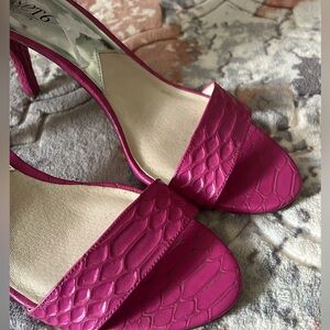 Pink MK Jetset heels